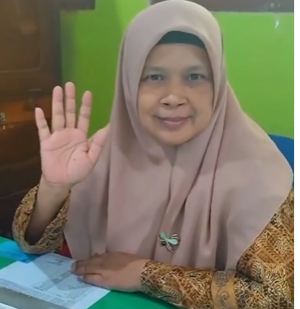 Nurhidayati EK, M.Pd.
